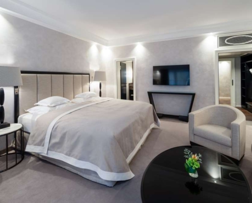 Hotel Bayrischer Hof Doppelzimmer ©Daniel Schvarcz