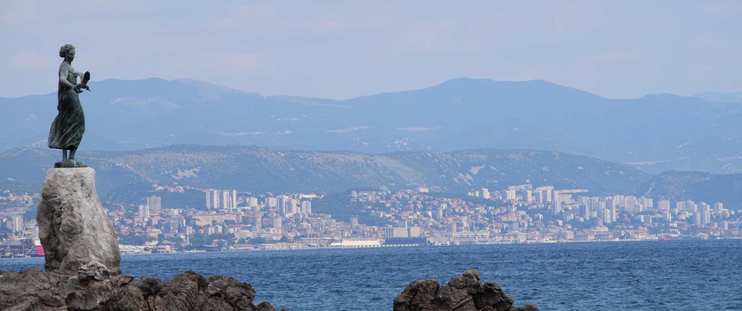 opatija-beach-5199608_1920